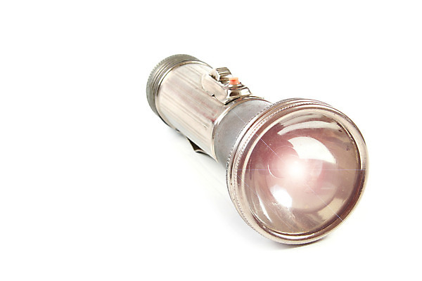 포토 JPG 해외이미지 백그라운드 전구 안전 사람없음 빛 금속 장비 수확 골동품 흰색 공구 등불 램프 손전등 클래식 주머니 오브젝트 검색 고립 베터리 해외202004 해외포토 컬러 컨셉 농업 재질 조명 도구 파일형식 이미지허브