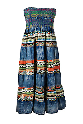 포토 JPG 해외이미지 디자인 드레스 옷 여자 패턴 사람없음 파란색 유행 상점 흰색 청바지 직물 가운 면 화려 정상 자수 여름옷 고립 스타일 해외202004 해외포토 컬러 컨셉 무늬 바지 사람 파일형식 여름_계절 이미지허브