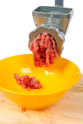 포토 JPG 해외이미지 음식 육류 돼지고기 사람없음 금속 주방 식사 기계 장비 소고기 햄버거 기구 공구 신선 업무 굽기 준비 햄 날것 그라인더 정육점 철강 해외202004 해외포토 식재료 재질 패스트푸드 상점 도구 작업 구이 커피용품 파일형식 이미지허브