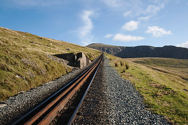 포토 JPG 해외이미지 선 휴가 영국 웨일즈 산 사람없음 야외 싱글 통과 수평선 스노도니아 스노든산 해외202004 해외포토 유럽 파일형식 이미지허브