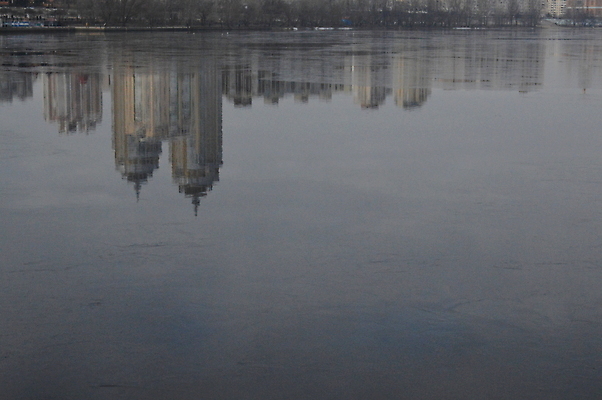 포토 JPG 해외이미지 유럽 여행 백그라운드 겨울 건축양식 자연 하늘 날씨 파노라마 풍경 사람없음 물 파란색 강 얼음 추위 흰색 도시 장면 우크라이나 해외202004 해외포토 자연요소 계절 건축 나라 컬러 촬영기법 생태계 파일형식 이미지허브