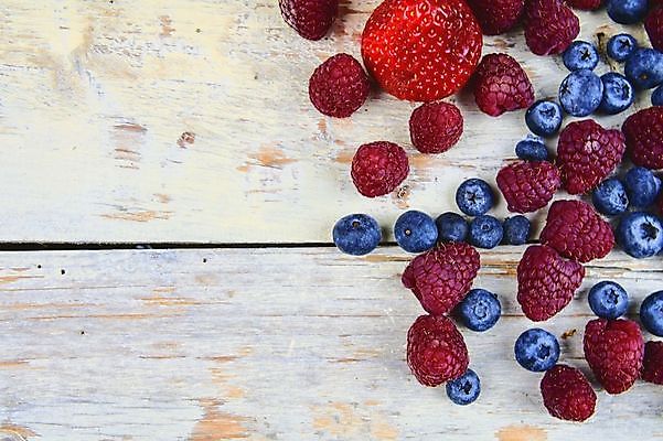 포토 JPG 해외이미지 열매 음식 백그라운드 농업 다이어트 과일 자연 딸기 디저트 건강 종류 요리 씨앗 사람없음 빨간색 파란색 컬러풀 보라색 성장 흰색 하트 신선 달콤 맛 혼합 수집 먹기 오브젝트 유기농 질감 알맹이 블루베리 날것 산딸기 지역 석류 진홍색 블랙베리 내추럴 숙성 해외202004 해외포토 모양 식물 웰빙 산업 컬러 컨셉 모션 생태계 파일형식 이미지허브