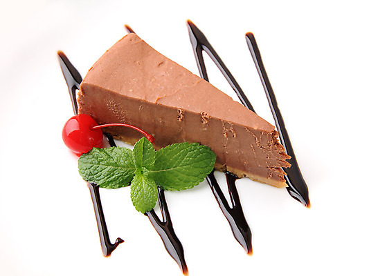 포토 JPG 해외이미지 접시 음식 조각 디저트 치즈 요리 사람없음 장식 초록색 갈색 케이크 초콜릿 흰색 체리 닫기 달콤 맛 굽기 민트 크림 식품점 지그재그 해외202004 해외포토 식기 컬러 컨셉 과일 모션 유제품 상점 구이 허브 파일형식 이미지허브