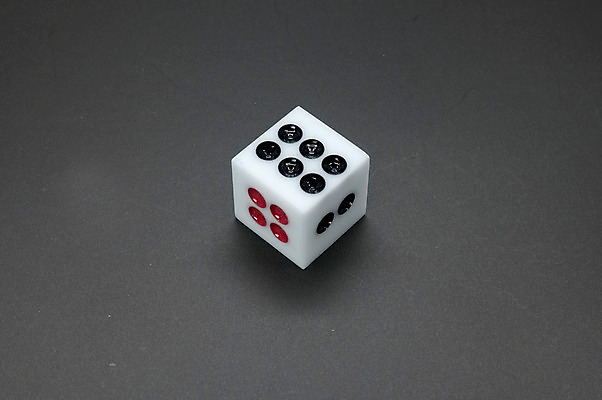 포토 JPG 해외이미지 모양 놀이 왕관 새우 어류 사람없음 빨간색 초록색 파란색 장난감 숫자 검은색 치킨 게 게임 우승 점 행운 호랑이 던지기 재산 도박 위험 플라스틱 수집 심볼 큐브 카지노 주사위 클럽 기회 박 포커 룰렛 흙더미 게이머 라스베가스 분실 승자 암탉 적자 해외202004 해외포토 문자 컬러 컨셉 포유류 모션 재질 갑각류 금융 수중동물 흙 닭 최고 트럼프 암컷 닭고기요리 파일형식 더미 이미지허브