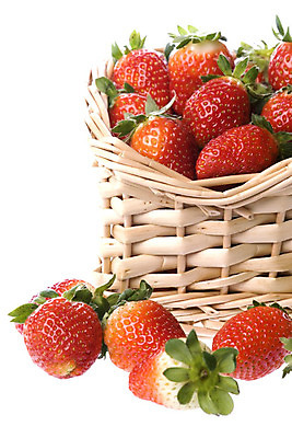 포토 JPG 해외이미지 열매 음식 농업 다이어트 과일 자연 딸기 디저트 건강 사람없음 빨간색 바구니 신선 닫기 맛 고립 숙성 해외202004 해외포토 식물 산업 컬러 컨셉 모션 생태계 파일형식 이미지허브