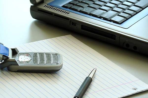 포토 JPG 해외이미지 디자인 종이 비즈니스 통신 모바일 설계 문구용품 세포 직장 사람없음 노트북 스마트폰 컴퓨터 사무실 펜 공책 기록 업무 작업 네트워크 계획 연결 무선전화기 상업 해결 소통 네트워킹 셀룰러 해외202004 해외포토 컨셉 회사 전자제품 핸드폰 스마트기기 필기구 전화기 오브젝트 파일형식 이미지허브