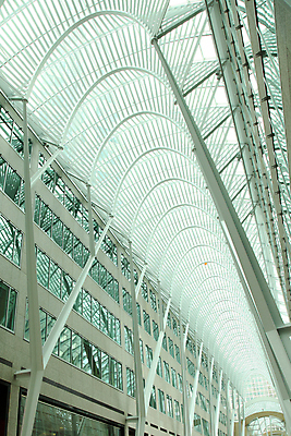 포토 JPG 해외이미지 디자인 캐나다 건축양식 창문 유리 지붕 새로움 실내 사람없음 내부 건물 쇼핑 도시 센터 고급 도심 천장 토론토 복잡 해외202004 해외포토 건축물 건축 컨셉 북아메리카 재질 파일형식 이미지허브