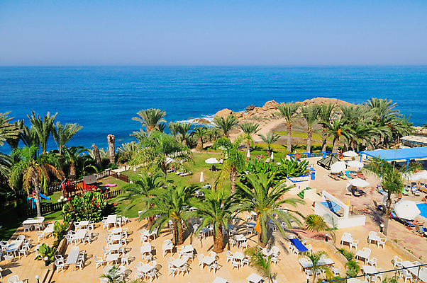 포토 JPG 해외이미지 바다 여행 하늘 호텔 손바닥 사람없음 파란색 여행객 항구 만 지중해 휴양지 해외202004 해외포토 손 컬러 교통시설 숙소 사람 장소 파일형식 이미지허브