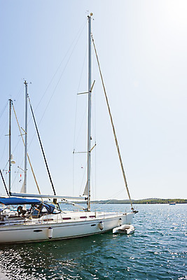포토 JPG 해외이미지 전통 라이프스타일 여유 바다 여행 하늘 휴가 휴식 항해 사람없음 물 여름 강 햇빛 평화 항구 맑음 흐름 자유 보트 개울 편안함 강의 지중해 해안도시 범선 봉 방문 천국 크로아티아 돛대 채널 해외202004 해외포토 자연요소 계절 감정 유럽 컨셉 배_교통 교통시설 날씨 생활 태양 도시 감각 파일형식 이미지허브