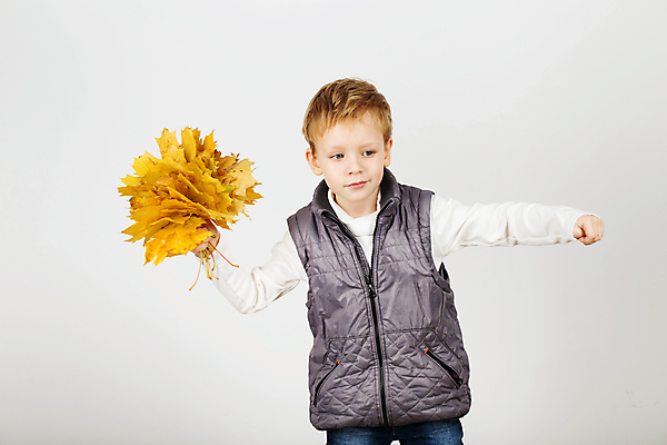 포토 JPG 해외이미지 백인 응시 옷 계절 남자 행복 감정 얼굴 어린이 꽃다발 단풍 잎 장난 날씨 한명 미소 웃음 소년 노란색 유행 산책 재킷 기쁨 가을 아기 황금 치아 11월 즐거움 10월 걸음마 결백 심각 해외202004 해외포토 서양인 식물 1 시선 꽃 컬러 컨셉 모션 휴식 표정 사람 신체부위 외투 소화기관 날짜 파일형식 이미지허브