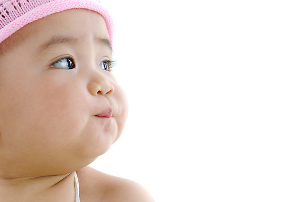 포토 JPG 해외이미지 1 응시 여자 딸 얼굴 어린이 백그라운드 한국 건강 한명 사람 동양인 옆모습 머리 일본 중국 육아 흰색 아기 닫기 작음 호기심 슛 말레이시아 월 고립 돌봄 섞기 천진난만 해외202004 해외포토 시선 감정 아시아 뷰포인트 컬러 컨셉 가족 모션 인종 신체부위 날짜 크기 파일형식 이미지허브