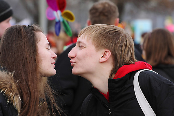 포토 JPG 해외이미지 관계 키스 사랑 사람 소년 두명 봄 성인남자만 해외202004 해외포토 계절 남자 감정 어린이 애정표현 남자만 성인만 파일형식 이미지허브