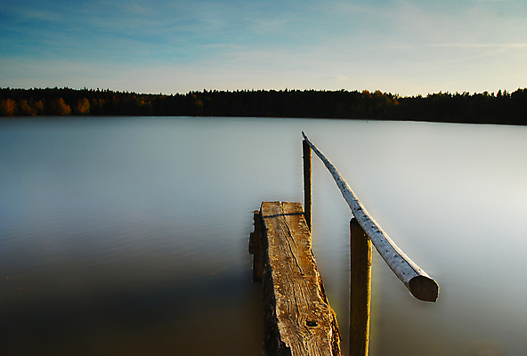 포토 JPG 해외이미지 호수 바다 백그라운드 자연 하늘 풍경 사람없음 목재 물 여름 파란색 평화 항구 검은색 어둠 일몰 흰색 연못 야간 방파제 옛날 수평선 해외202004 해외포토 자연요소 나무 계절 공공시설 컬러 컨셉 재료 교통시설 노을 생태계 파일형식 이미지허브