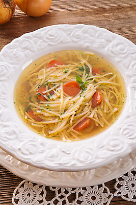 포토 JPG 해외이미지 1 전통 접시 음식 빵 조각 겨울 채소 탁자 건강 육류 요리 사람없음 파티 식당 숟가락 식사 저녁식사 치킨 중국 침묵 당근 소고기 가을 흰색 뜨거움 화려 사발 황금 고급 우아함 맛 수프 주식 강의 먹기 점심식사 삶기 해외202004 해외포토 식기 계절 아시아 컬러 가구 컨셉 식재료 모션 뿌리채소 수저 이벤트 금융 상점 소리 사기그릇 닭고기요리 파일형식 이미지허브