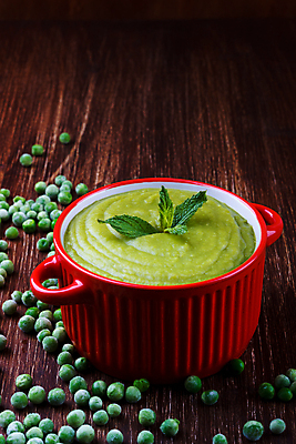 포토 JPG 해외이미지 음식 백그라운드 다이어트 채소 탁자 건강 요리 씨앗 사람없음 목재 빨간색 초록색 식당 저녁식사 수확 가을 시골 신선 양념 사발 수프 혼합 민트 허브 크림 유기농 완두콩 향료 레시피 내추럴 옛날 채식주의자 스타일 비건 해외202004 해외포토 나무 식물 웰빙 계절 컬러 가구 농업 재료 콩 상점 식사 사기그릇 채식 향기 냄새 파일형식 이미지허브