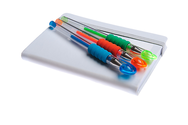 포토 JPG 해외이미지 교육 종이 백그라운드 오렌지 비즈니스 학교 설계 문구용품 사람없음 책 초록색 파란색 빛 컬러풀 사무실 펜 볼펜 다이어리 검은색 쪽지 공책 공백 회색 덮개 흰색 공구 기록 정상 플라스틱 오브젝트 문서 약속 거짓말 고립 조언 공급 해외202004 해외포토 컬러 컨셉 과일 재질 필기구 사무용품 뚜껑 도구 파일형식 이미지허브