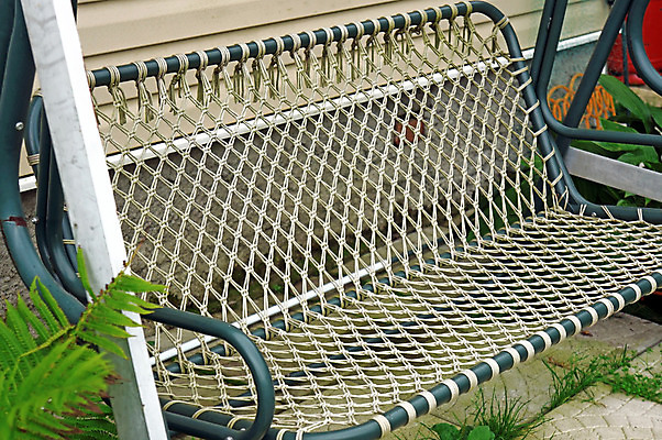 포토 JPG 해외이미지 의자 자연 놀이 모바일 휴가 휴식 사람없음 야외 초록색 여름 정원 활발 흰색 그네 시골집 해먹 해외202004 해외포토 계절 컬러 가구 컨셉 주택 침대 생태계 파일형식 이미지허브