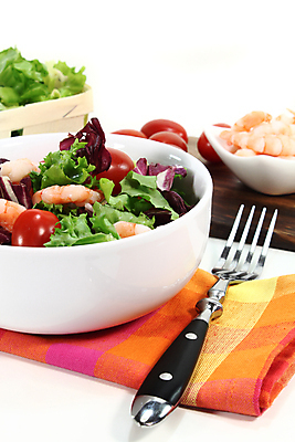 포토 JPG 해외이미지 토마토 채소 새우 요리 사람없음 상추 허브 올리브 소금 후추 해외202004 해외포토 식물 열매 갑각류 향신료 파일형식 이미지허브