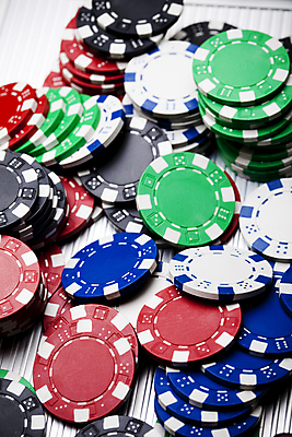 포토 JPG 해외이미지 실내 사람없음 포커칩 도박 카지노 겜블 해외202004 해외포토 내부 포커 파일형식 이미지허브