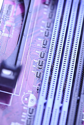 포토 JPG 해외이미지 디자인 산업 과학 백그라운드 컨셉 통신 추상 미래 새로움 아이디어 창조 사람없음 가로 컴퓨터 컬러풀 한개 3D 어둠 장비 회로판 작업도구 프로세서 해외202004 해외포토 1 컬러 무늬 전자제품 도구 디지털합성 파일형식 이미지허브