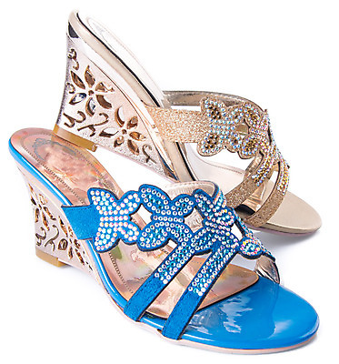 포토 JPG 해외이미지 디자인 옷 여자 백그라운드 신발 사람없음 빛 유행 흰색 쌍 클래식 우아함 샌들 가죽 고립 양발 스타일 해외202004 해외포토 컬러 컨셉 사람 파일형식 이미지허브