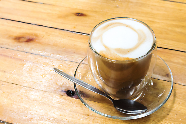 포토 JPG 해외이미지 커피 음료 음식 백그라운드 탁자 따뜻함 미술 사람없음 목재 컵 갈색 우주 상점 식당 숟가락 검은색 거품 카페 우유 머그컵 수확 흰색 뜨거움 아침식사 질감 아로마 부드러움 카푸치노 에스프레소 라떼 모카 카페인 스타일 해외202004 해외포토 나무 식기 컬러 가구 농업 재료 문화예술 유제품 수저 식사 감각 파일형식 이미지허브