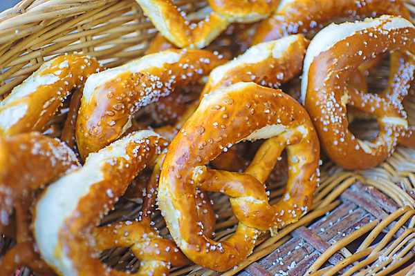 포토 JPG 해외이미지 실내 사람없음 바구니 담기 브레첼 해외202004 해외포토 모션 디저트 내부 파일형식 이미지허브