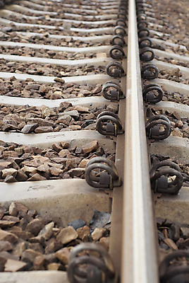 포토 JPG 해외이미지 산업 선 여행 십자가 패턴 교통시설 사람없음 야외 금속 기차 방향 교차로 묘사 부식 단상 선로 철강 해외202004 해외포토 길 육상교통 교통 무늬 재질 대중교통 시설 파일형식 이미지허브