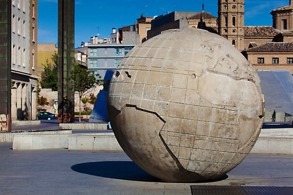 포토 JPG 해외이미지 유럽 문화 여행 공 풍경 사람없음 세계 지구본 맑음 바위 운명 도시 스페인 재산 정사각형 아라곤 해외202004 해외포토 도형 나라 날씨 금융 돌_바위 파일형식 이미지허브