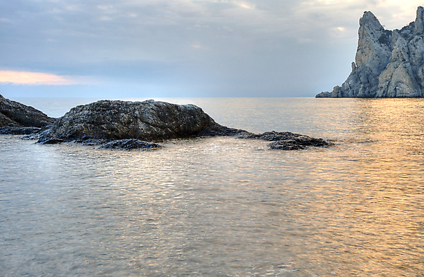 포토 JPG 해외이미지 구름 파도 바다 자연 조류 하늘 표면 아침 휴가 풍경 사람없음 야외 물 햇빛 일출 침묵 황혼 일몰 새벽 흐름 추위 안개 조약돌 바위 만 거친 액체 가장자리 매끈함 야간 신비 장면 폭풍 멀리 깊이 넘어짐 수평선 해외202004 해외포토 주간 자연요소 동물 컨셉 모션 날씨 태양 노을 소리 돌_바위 감각 둘레 생태계 파일형식 이미지허브