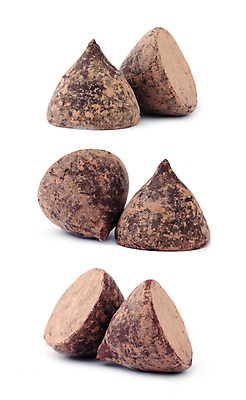 포토 JPG 해외이미지 문화 음식 디저트 사탕 사람없음 초콜릿 검은색 우유 흰색 고급 달콤 오브젝트 슛 코코아 고립 땅바닥 해외202004 해외포토 음료 컬러 컨셉 유제품 바닥 맛 파일형식 이미지허브