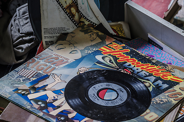 포토 JPG 해외이미지 이야기 사람없음 건물 방 탐험 역사 오브젝트 시설 먼지 발견 떠남 무인 옛날 해외202004 해외포토 건축물 모션 파일형식 이미지허브