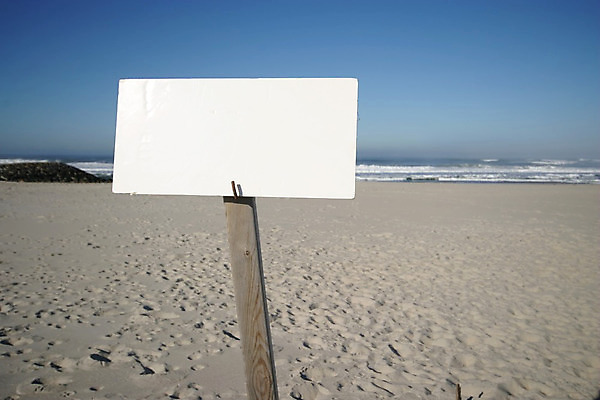 포토 JPG 해외이미지 외관 포스터 파도 바다 비즈니스 텍스트 통신 하늘 광고판 사람없음 야외 물 파란색 판매 칠판 공백 도시 판넬 메시지 큼 사인 상업 승진 계산서 렌탈 마케팅 많음 해외202004 해외포토 자연요소 컬러 컨셉 알림판 크기 판 파일형식 이미지허브