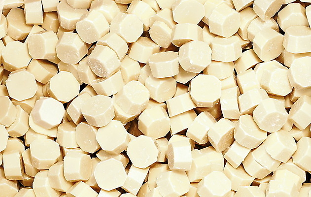 포토 JPG 해외이미지 음식 조각 백그라운드 다이어트 재료 디저트 사탕 사람없음 쌓기 과자 초콜릿 블록 기쁨 우유 에너지 흰색 바 거친 달콤 맛 상품 먹기 정사각형 코코아 카카오 해외202004 해외포토 도형 감정 음료 컬러 컨셉 모션 유제품 건강 파일형식 이미지허브