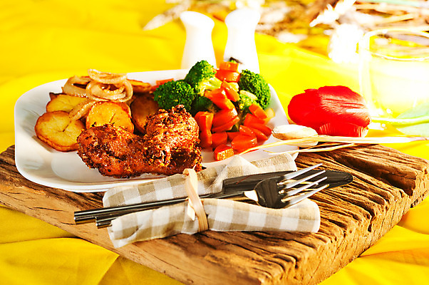 포토 JPG 해외이미지 접시 음식 다이어트 채소 오렌지 탁자 감자 건강 육류 요리 동양인 사람없음 옆모습 빨간색 초록색 갈색 주방 식당 식사 저녁식사 치킨 중국 봄 당근 튀김 매트 흰색 신선 선택 브로콜리 강의 굽기 먹기 메뉴 준비 점심식사 단백질 해외202004 해외포토 식기 계절 아시아 뷰포인트 컬러 가구 컨셉 과일 식재료 모션 뿌리채소 인종 상점 구이 닭고기요리 영양소 파일형식 이미지허브