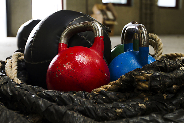 포토 JPG 해외이미지 밧줄 스포츠 건강 사람없음 수건 운동 힘 장비 무게 몸무게 체육관 근육질 무거움 해외202004 해외포토 줄 근육 위생용품 몸매 파일형식 이미지허브