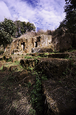 포토 JPG 해외이미지 구름 종교 문화 여행 건축양식 하늘 휴가 사람 사람없음 여름 여행객 이탈리아 행성 골동품 바위 기도 무덤 역사 재산 폐허 신화 단계 천연기념물 내추럴 옛날 장례식 파멸 화강암 해외202004 해외포토 자연요소 계절 건축 유럽 컨셉 금융 우주 암석 돌_바위 파일형식 소멸 이미지허브