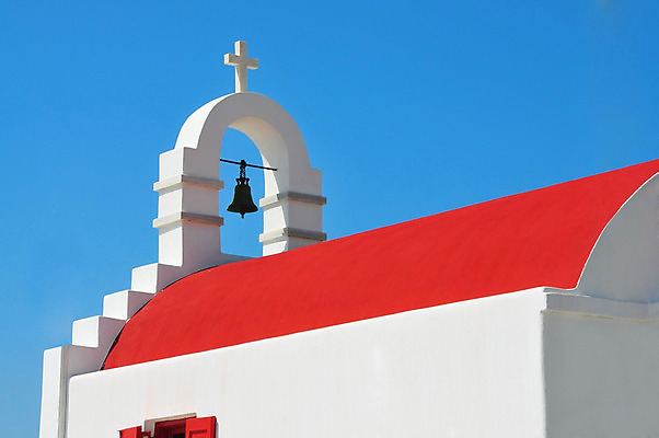 포토 JPG 해외이미지 전통 유럽 종교 섬 여행 십자가 건축양식 하늘 아침 휴가 파노라마 풍경 사람없음 건물 빨간색 파란색 교회 여행객 마을 종 흰색 지중해 그리스 엽서 산토리니 그리스인 미코노스섬 해외202004 해외포토 주간 서양인 건축물 건축 나라 바다 컬러 종교건축 촬영기법 사람 편지 파일형식 이미지허브