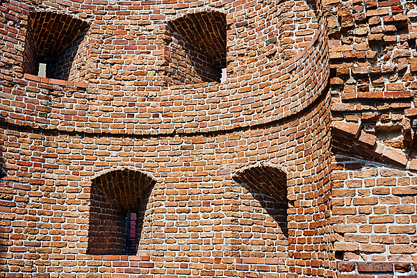포토 JPG 해외이미지 유럽 벽 건축양식 창문 벽돌 사람없음 탑 도시 수비 중세 파편 발사 폴란드 천연기념물 해외202004 해외포토 건축물 건축 나라 모션 역사 파일형식 이미지허브