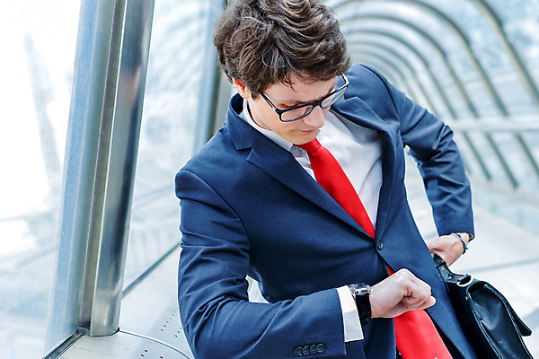 포토 JPG 해외이미지 백인 직업 라이프스타일 손 행복 회사 비즈니스 성공 협력 노동자 사람 야외 두명 거래 만남 흰색 인사 도시 업무 작업 비즈니스맨 계약 약속 긍정 해외202004 해외포토 서양인 남자 감정 컬러 컨셉 생활 신체부위 예절 직장인 파일형식 이미지허브