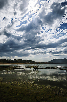 포토 JPG 해외이미지 구름 계절 모래 파도 바다 여행 백그라운드 자연 하늘 휴가 휴식 풍경 사람없음 야외 초록색 물 여름 파란색 빛 컬러풀 태양 맑음 봄 프랑스 흰색 만 황금 휴양지 암초 내추럴 파라다이스 수평선 해외202004 해외포토 자연요소 유럽 컬러 컨셉 날씨 장소 생태계 파일형식 이미지허브