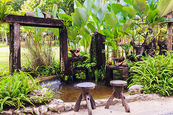 포토 JPG 해외이미지 나무 공원 꽃 길 여행 백그라운드 벤치 자연 휴식 주택 풍경 사람없음 목재 초록색 평화 정원 침묵 산책 벚꽃 바위 오솔길 분수 원예 조경 판 손질 내추럴 뒤뜰 영원 해외202004 해외포토 식물 공공시설 컬러 컨셉 의자 재료 취미 건물 소리 돌_바위 생태계 파일형식 이미지허브