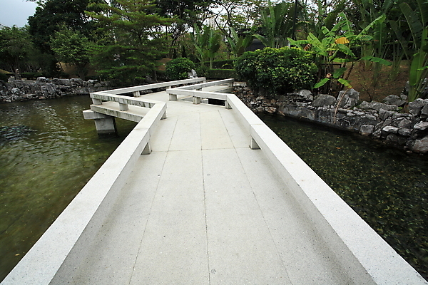 포토 JPG 해외이미지 라이프스타일 공원 꽃 도로 길 선 백그라운드 컨셉 곡선 자연 미래 휴식 벽돌 동양인 풍경 잔디 사람없음 야외 초록색 여름 평화 정원 일본 중국 화목 침묵 봄 산책 안개 바위 시골 오솔길 배열 명상 조경 단계 내추럴 골 뒤뜰 방법 해외202004 해외포토 식물 계절 공공시설 아시아 컬러 교통시설 날씨 인종 생활 소리 돌_바위 생태계 파일형식 이미지허브