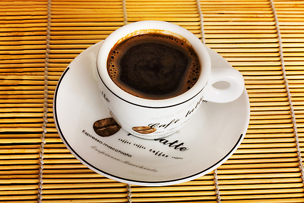 포토 JPG 해외이미지 커피 음료 음식 백그라운드 탁자 아침 사람없음 컵 갈색 숟가락 검은색 침묵 카페 머그컵 흰색 신선 뜨거움 액체 아침식사 컵받침 싱글 상쾌 향기 중독 카페인 해외202004 해외포토 주간 식기 감정 컬러 가구 수저 상점 식사 소리 받침대 냄새 파일형식 이미지허브