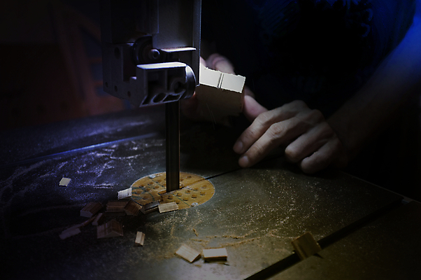 포토 JPG 해외이미지 직업 손 산업 백그라운드 노동자 주택 실내 사람없음 목재 금속 힘 기계 장비 공구 업무 작업 칼날 작업실 기술자 수리 자르기 목수 목공예 공학 DIY 유지 방법 철강 톱질 해외202004 해외포토 나무 교육 재료 모션 재질 취미 내부 건물 신체부위 도구 공예 파일형식 이미지허브