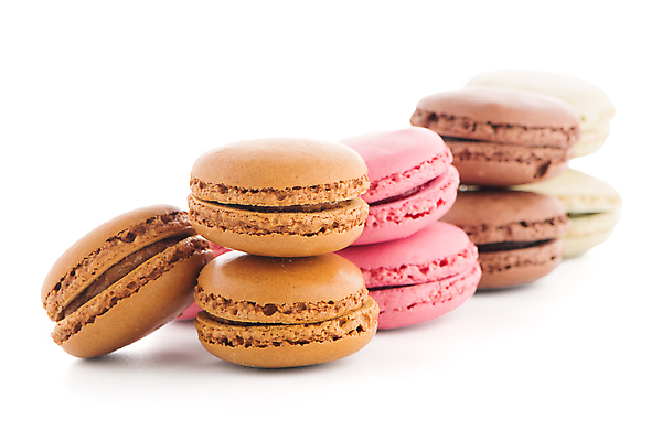 포토 JPG 해외이미지 실내 사람없음 쌓기 달콤 흰배경 일렬 마카롱 해외202004 알록달록 해외포토 백그라운드 모션 디저트 내부 컬러풀 흰색 맛 파일형식 이미지허브