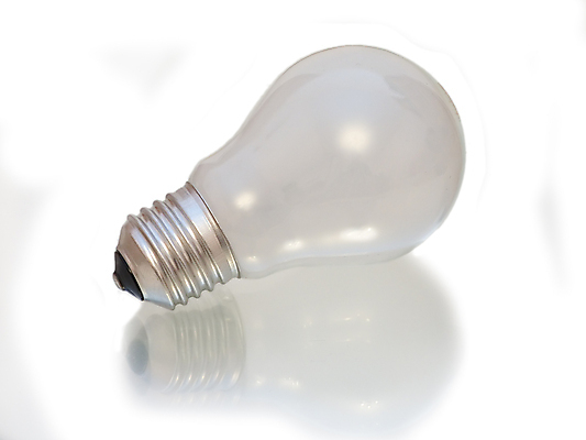 포토 JPG 해외이미지 백그라운드 컨셉 비즈니스 전구 상상 유리 아이디어 기술 창조 사람없음 빛 환경 힘 장비 에너지 흰색 램프 뜨거움 백열등 철사 스위치 해결 빛망울 고립 위기 전압 텅스텐 필라멘트 해외202004 해외포토 컬러 재질 조명 원소 파일형식 이미지허브