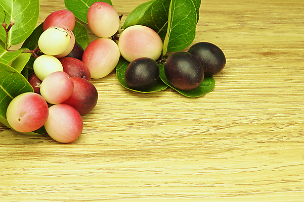 포토 JPG 해외이미지 줄기 과일 태국 사람없음 빨간색 초록색 검은색 신선 진홍색 해외202004 해외포토 식물 아시아 컬러 파일형식 이미지허브