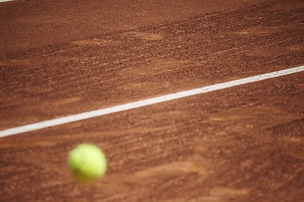 포토 JPG 해외이미지 라이프스타일 모래 스포츠 포즈 공 놀이 서브 건강 사람 경기 성인 사람없음 여름 세트 운동 힘 경쟁 장비 테니스 게임 흰색 라켓 오픈 서비스 법정 플레이어 해외202004 해외포토 계절 스포츠용품 컬러 컨셉 생활 구기 파일형식 이미지허브