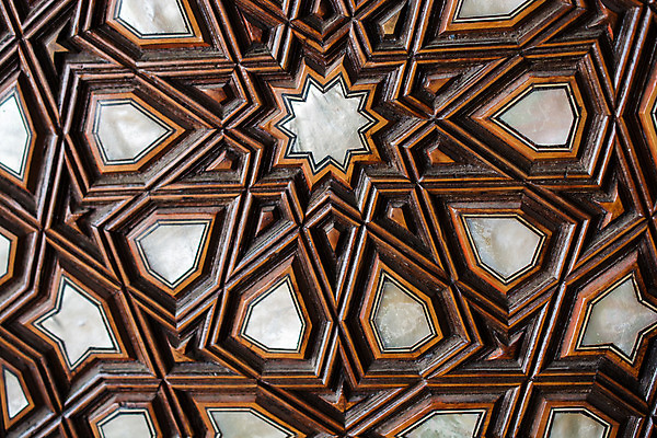 포토 JPG 해외이미지 디자인 여행 패턴 건축양식 엄마 이스탄불 미술 동양인 사람없음 내부 건물 목재 장식 숫자 문 궁전 골동품 업무 화려 역사 클래식 박물관 판화 동쪽 장인 칠면조 수공예 제국 하렘 해외202004 해외포토 나무 문자 건축물 건축 컨셉 고건축 무늬 재료 가족 조류 문화예술 인종 작업 공예 방향 파일형식 튀르키예 이미지허브